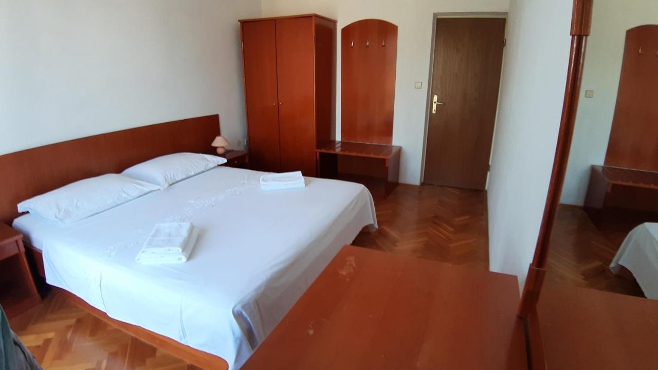 Apartmani Zdrelac Ngoại thất bức ảnh
